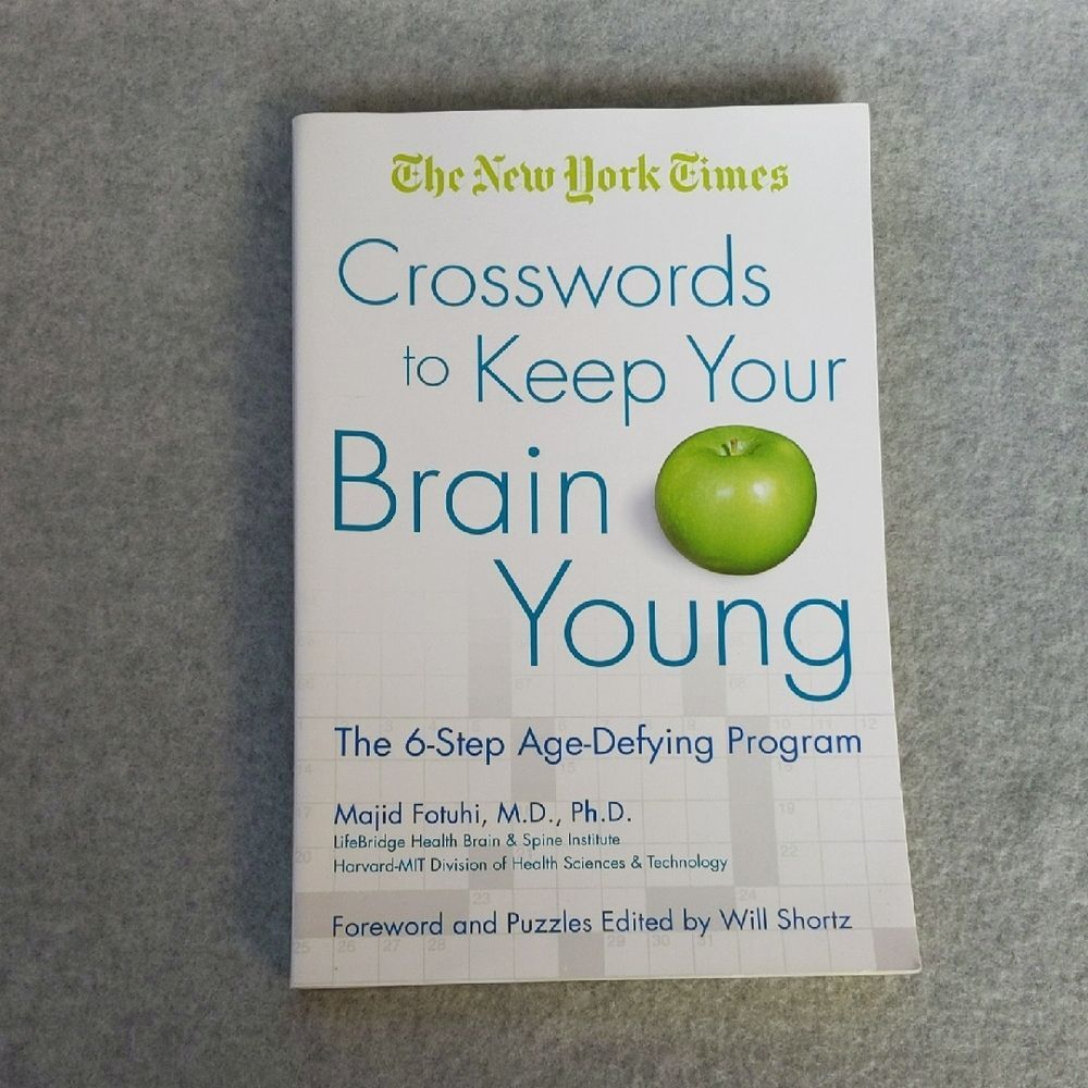 The New York Times Crosswords To Keep Your Brain Young Puzzle Book